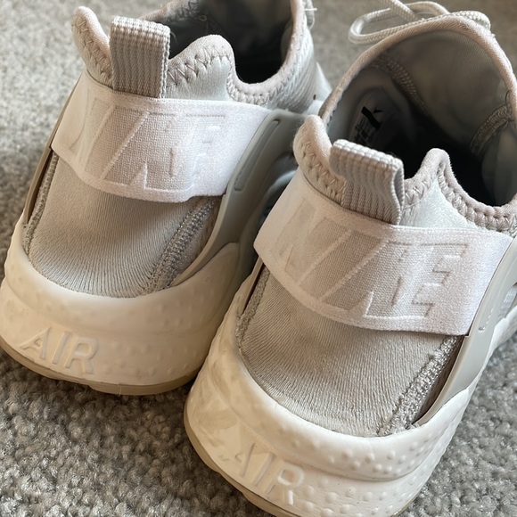 Nike Air Hurache Ultra - Picture 6 of 8